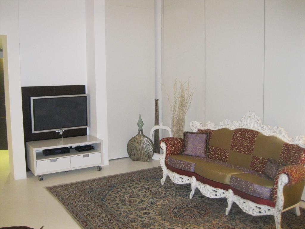 A14 Business Suite Sesto San Giovanni Camera foto